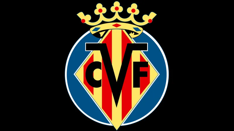 Cầu thủ Villarreal và Espanyol tranh chấp bóng trên sân - Phong độ gần